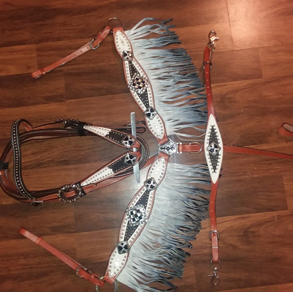Bling horse tack set